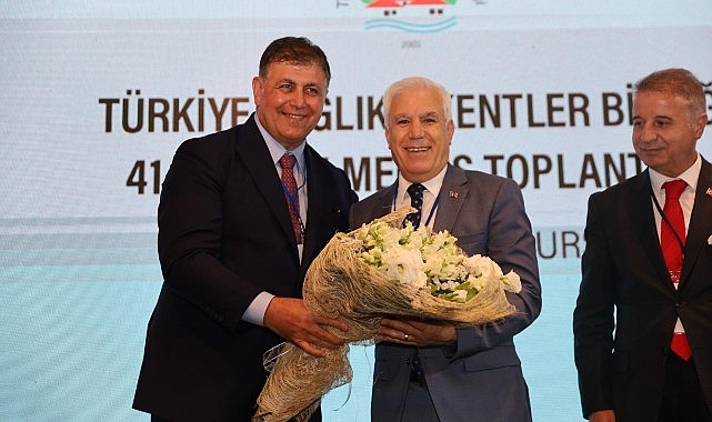 İzmir Büyükşehir Belediye Başkanı Dr. Cemil Tugay, Sağlıklı Kentler Birliği Başkanı oldu “İklim krizi ile mücadele için yerel eylem planları oluşturacağız”